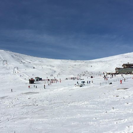 Aitheron Hotel Air Park Zervi Екстер'єр фото