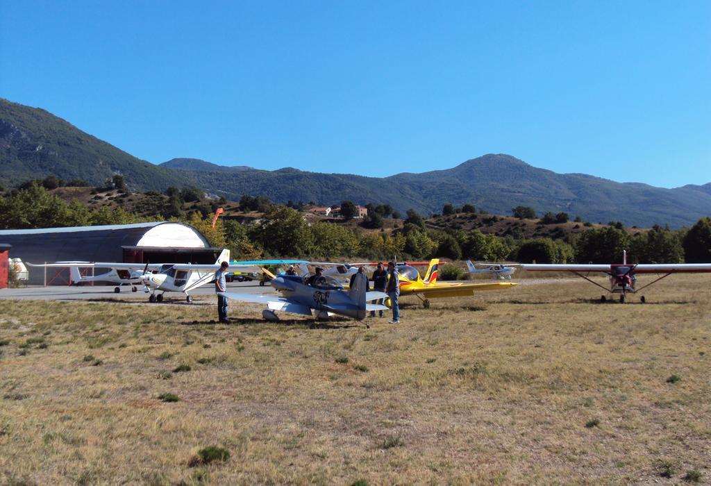 Aitheron Hotel Air Park Zervi Екстер'єр фото