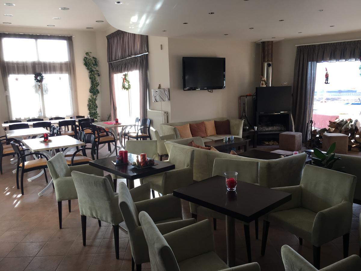 Aitheron Hotel Air Park Zervi Екстер'єр фото